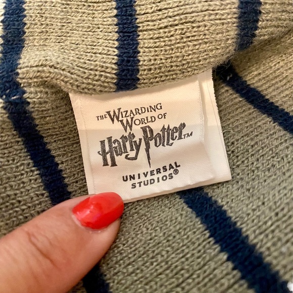 Harry Potter Ravenclaw Reversible Beanie Unisex HP World Passport Universal - Picture 6 of 8